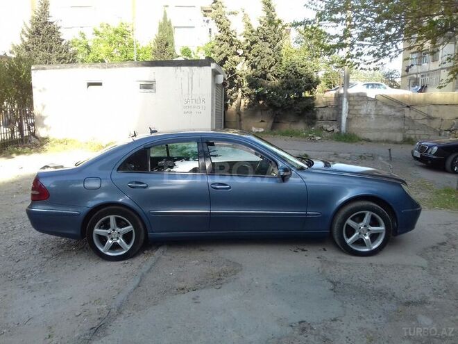 Mercedes E 220 2003, 249,235 km - 2.2 l - Bakı