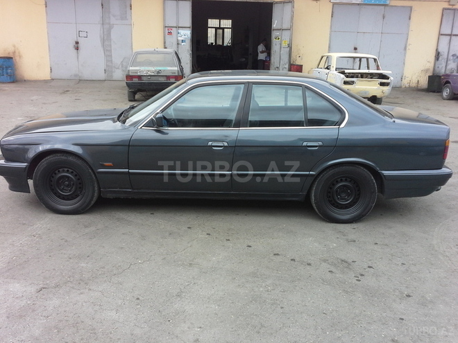 BMW 520 1991, 258,000 km - 2.0 l - Bakı