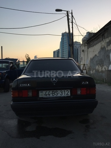 Mercedes 190 1992, 286,486 km - 2.0 л - Bakı