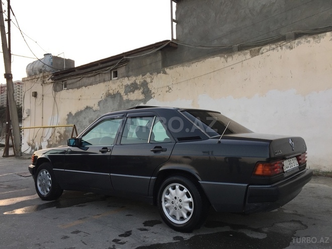 Mercedes 190 1992, 286,486 km - 2.0 л - Bakı