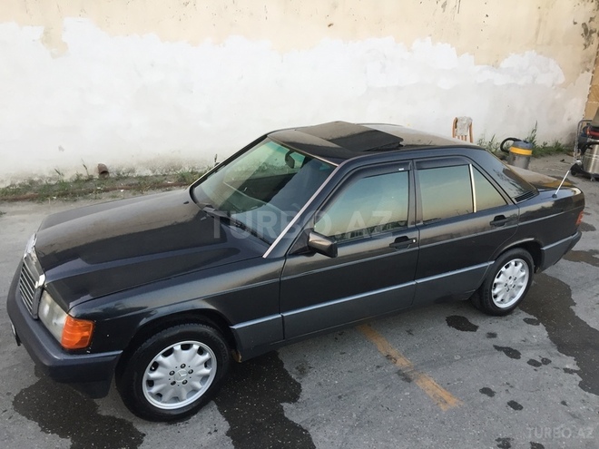 Mercedes 190 1992, 286,486 km - 2.0 л - Bakı