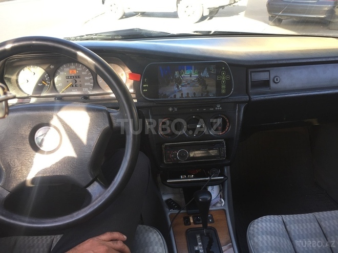 Mercedes C 220 1991, 356,000 km - 2.0 l - Bakı