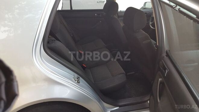 Volkswagen Golf 2003, 124,362 km - 2.0 л - Bakı