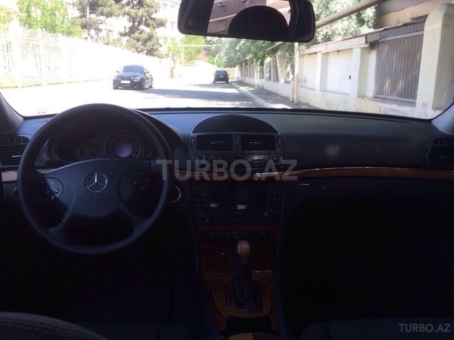 Mercedes E 220 2002, 347,000 km - 2.2 l - Bakı
