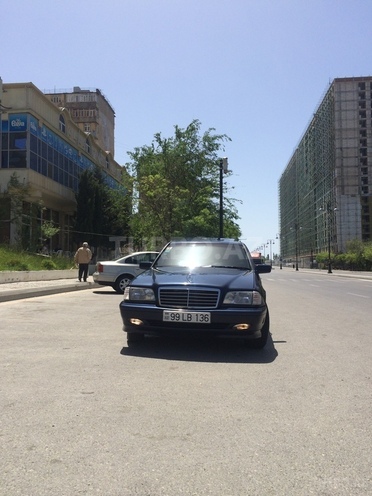 Mercedes C 180 1998, 236,000 km - 1.8 l - Bakı