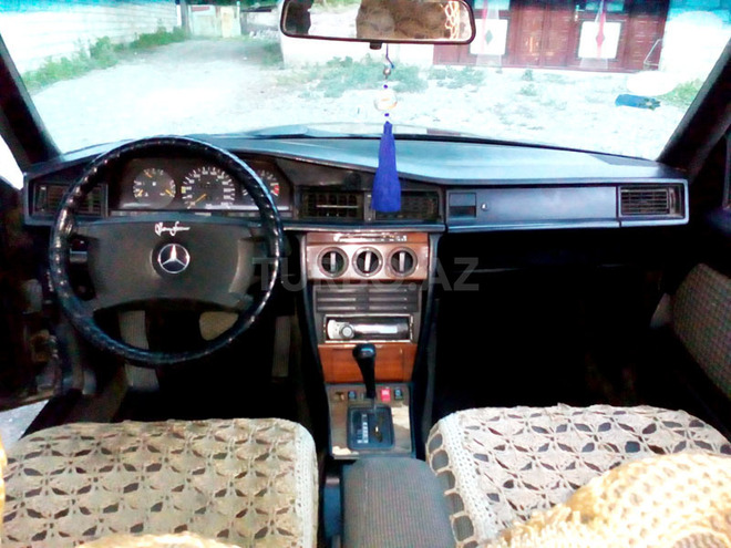 Mercedes 190 1991, 200,000 km - 2.0 l - Bakı