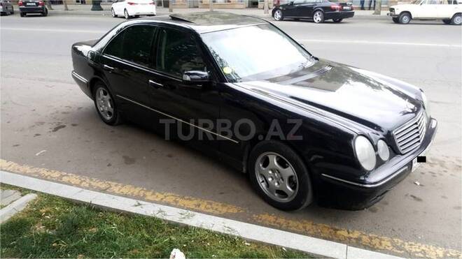 Mercedes E 240 2000, 228,100 km - 2.6 l - Gəncə