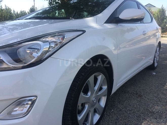 Hyundai Elantra 2013, 94,500 km - 1.8 л - Şirvan