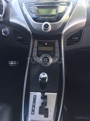 Hyundai Elantra 2013, 94,500 km - 1.8 л - Şirvan