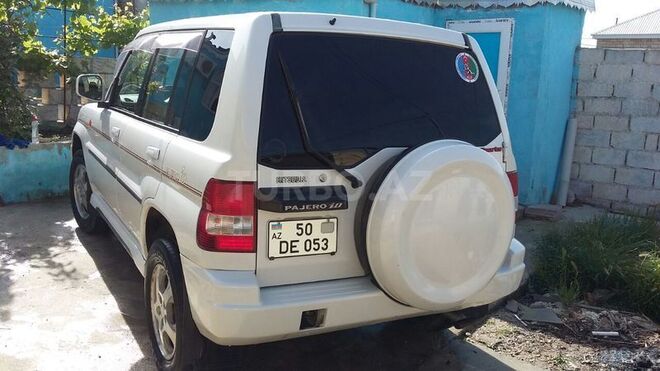 Mitsubishi Pajero io 2000, 300,000 km - 0.2 l - Siyəzən