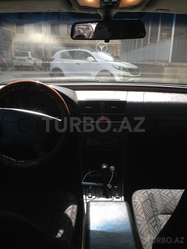 Mercedes C 200 1995, 270,000 km - 2.0 л - Bakı