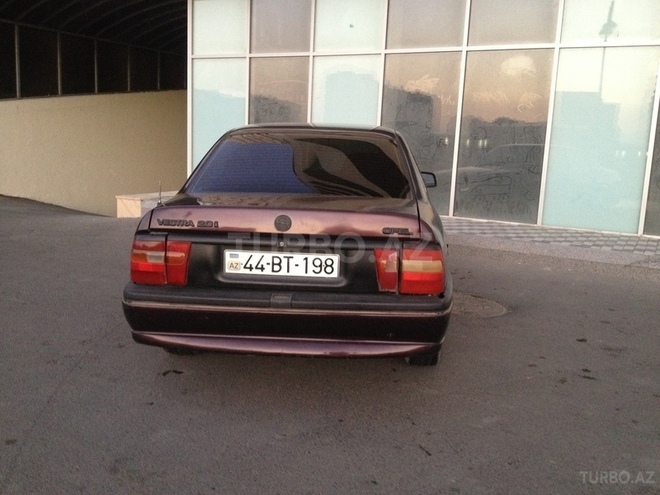 Opel Vectra 1992, 320,000 km - 2.0 л - Bakı
