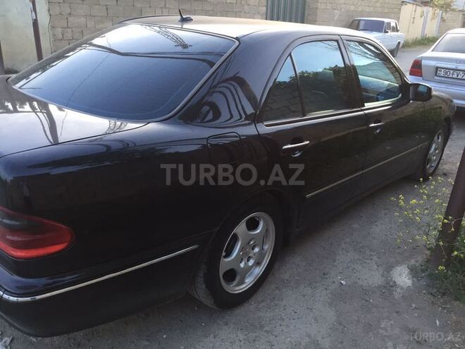 Mercedes E 270 2001, 326,000 km - 2.7 l - Xırdalan