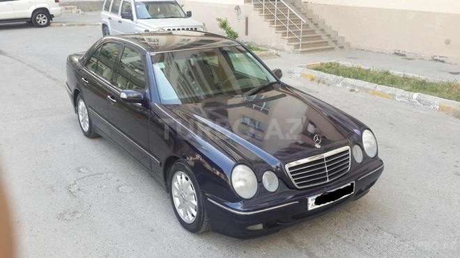 Mercedes E 220 2001, 341,231 km - 2.2 л - Bakı