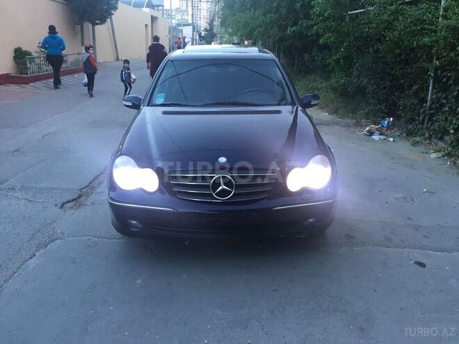 Mercedes C 320 2002, 197,364 km - 3.2 l - Bakı