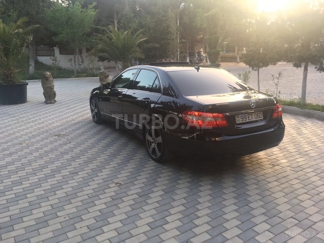 Mercedes E 220 2010, 141,000 km - 2.1 l - Bakı