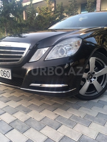 Mercedes E 220 2010, 141,000 km - 2.1 l - Bakı