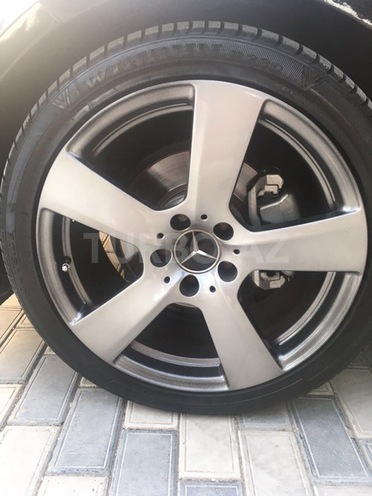 Mercedes E 220 2010, 141,000 km - 2.1 l - Bakı