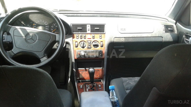Mercedes C 200 1998, 241,000 km - 2.0 l - Bakı