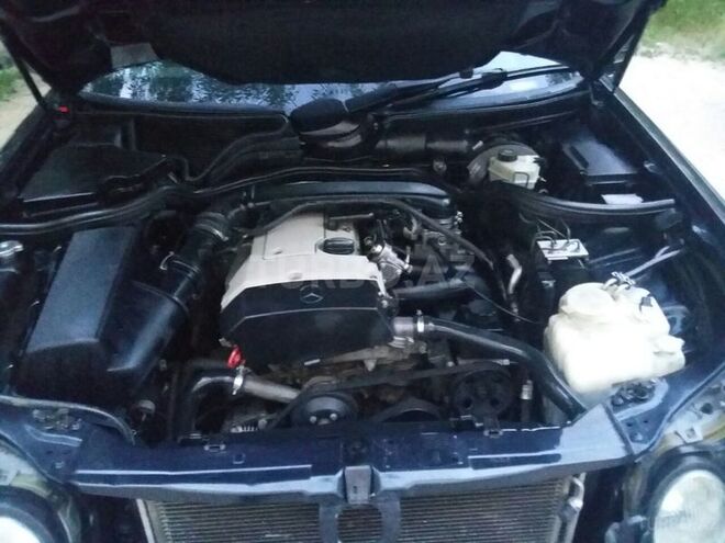 Mercedes E 200 1998, 200,000 km - 2.0 l - Şirvan