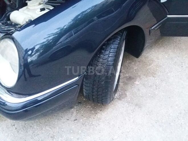 Mercedes E 200 1998, 200,000 km - 2.0 l - Şirvan