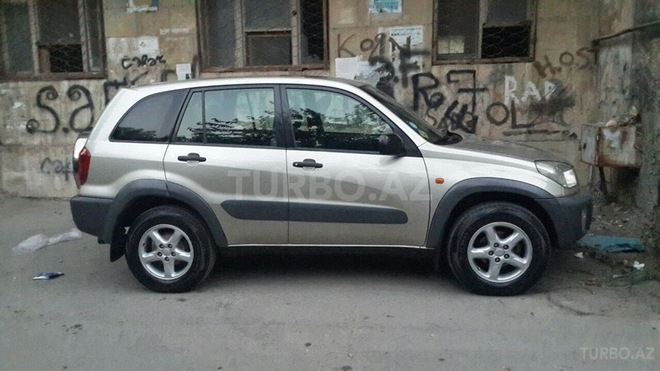 Toyota RAV4 2003, 206,000 km - 2.0 l - Bakı