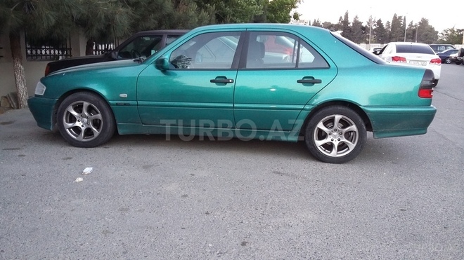 Mercedes C 180 2000, 197,800 km - 1.8 l - Bakı