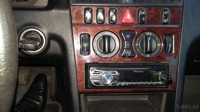 Mercedes C 180 2000, 197,800 km - 1.8 l - Bakı