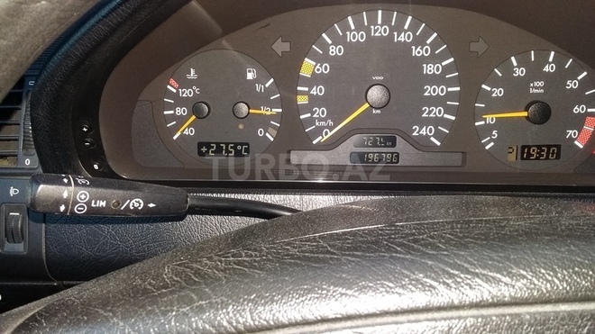 Mercedes C 180 2000, 197,800 km - 1.8 l - Bakı