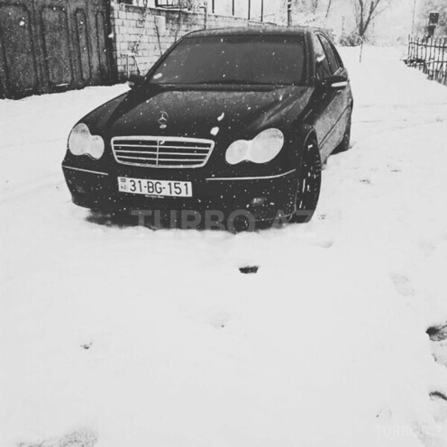 Mercedes C 200 2000, 160,000 km - 0.3 l - Sabirabad