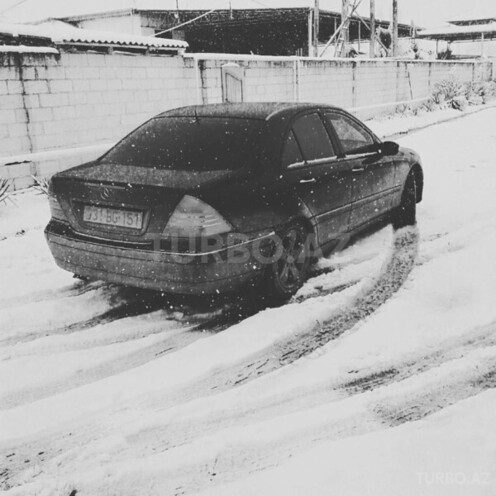Mercedes C 200 2000, 160,000 km - 0.3 l - Sabirabad