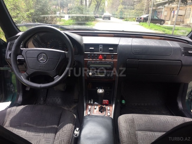 Mercedes C 180 1999, 357,000 km - 1.8 l - Bakı
