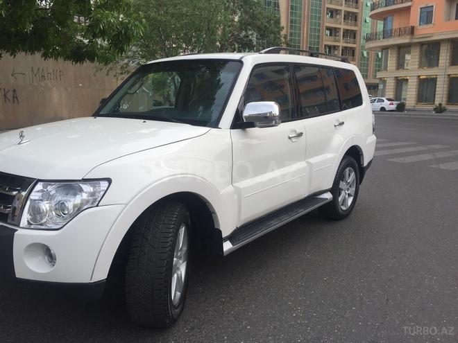 Mitsubishi Pajero 2007, 138,500 km - 3.8 л - Bakı
