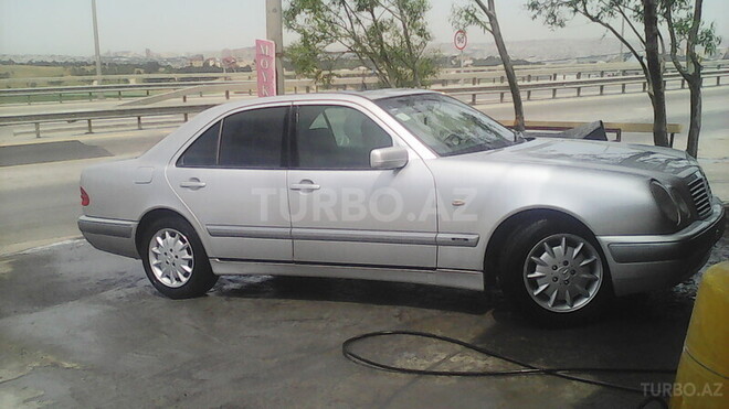 Mercedes E 240 1998, 295,000 km - 2.4 l - Bakı