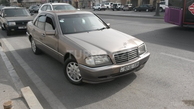 Mercedes C 250 1994, 179,000 km - 2.5 l - Bakı
