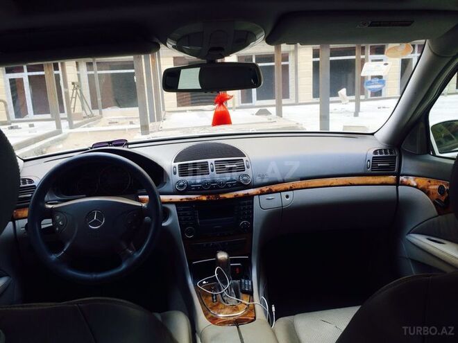 Mercedes E 320 2003, 200,000 km - 3.2 l - Bakı