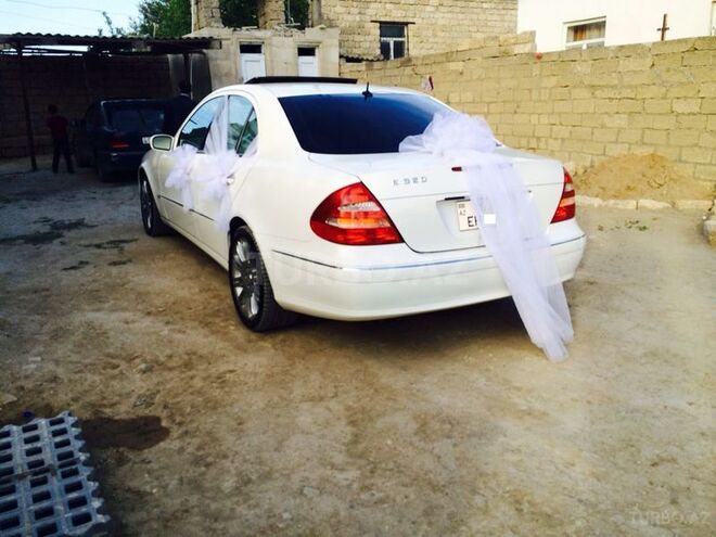 Mercedes E 320 2003, 200,000 km - 3.2 l - Bakı