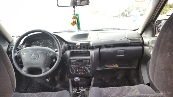 Opel Astra 1997, 207,000 km - 1.6 л - Sumqayıt