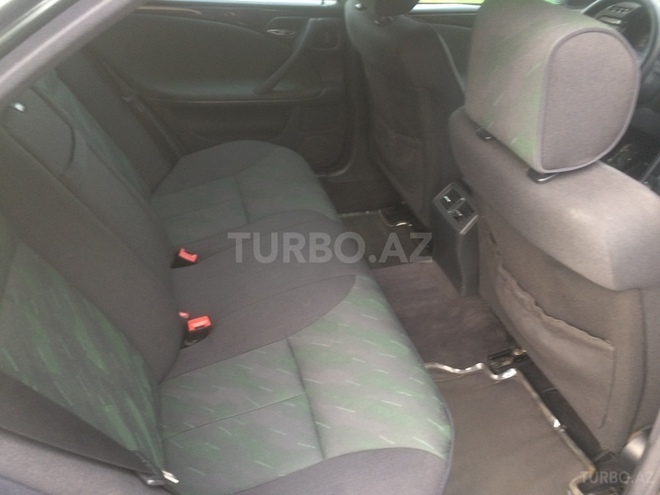 Mercedes E 240 2000, 171,500 km - 2.4 l - Bakı