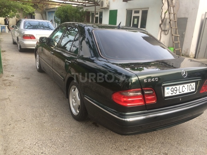 Mercedes E 240 2000, 171,500 km - 2.4 l - Bakı