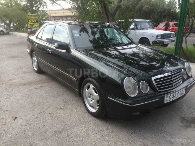 Mercedes E 240 2000, 171,500 km - 2.4 l - Bakı