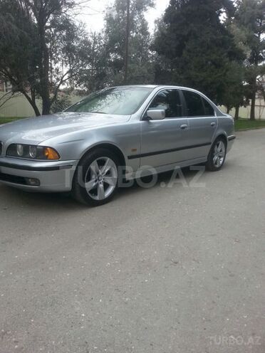 BMW 523 1998, 300,000 km - 2.5 l - Bakı