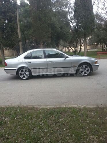 BMW 523 1998, 300,000 km - 2.5 l - Bakı