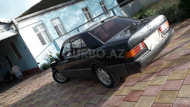 Mercedes 190 1991, 150,000 km - 2.0 l - Ağdam