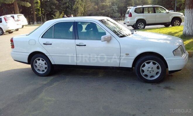 Mercedes C 200 1997, 320,000 km - 2.0 l - Sumqayıt