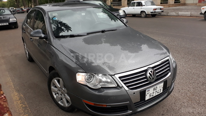 Volkswagen Passat 2005, 161,000 km - 1.8 л - Qazax