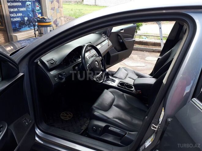 Volkswagen Passat 2005, 161,000 km - 1.8 л - Qazax