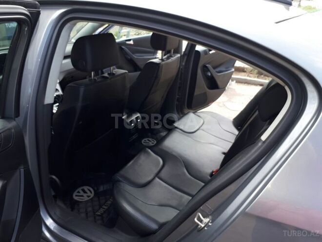 Volkswagen Passat 2005, 161,000 km - 1.8 л - Qazax