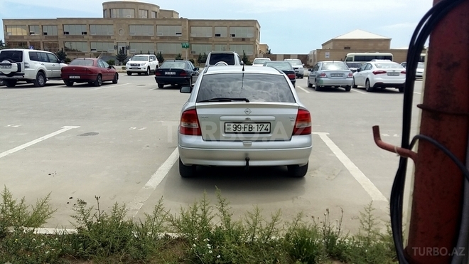 Opel Astra 1998, 255,000 km - 1.6 л - Bakı