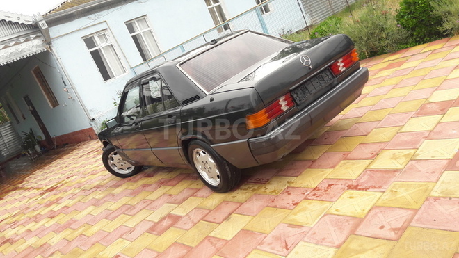 Mercedes 190 1990, 133,000 km - 2.0 л - Bərdə